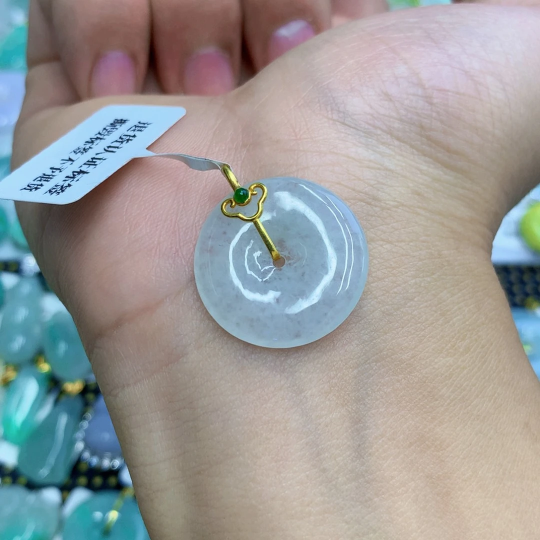 【闪购商品】颈饰18K金镶嵌翡翠