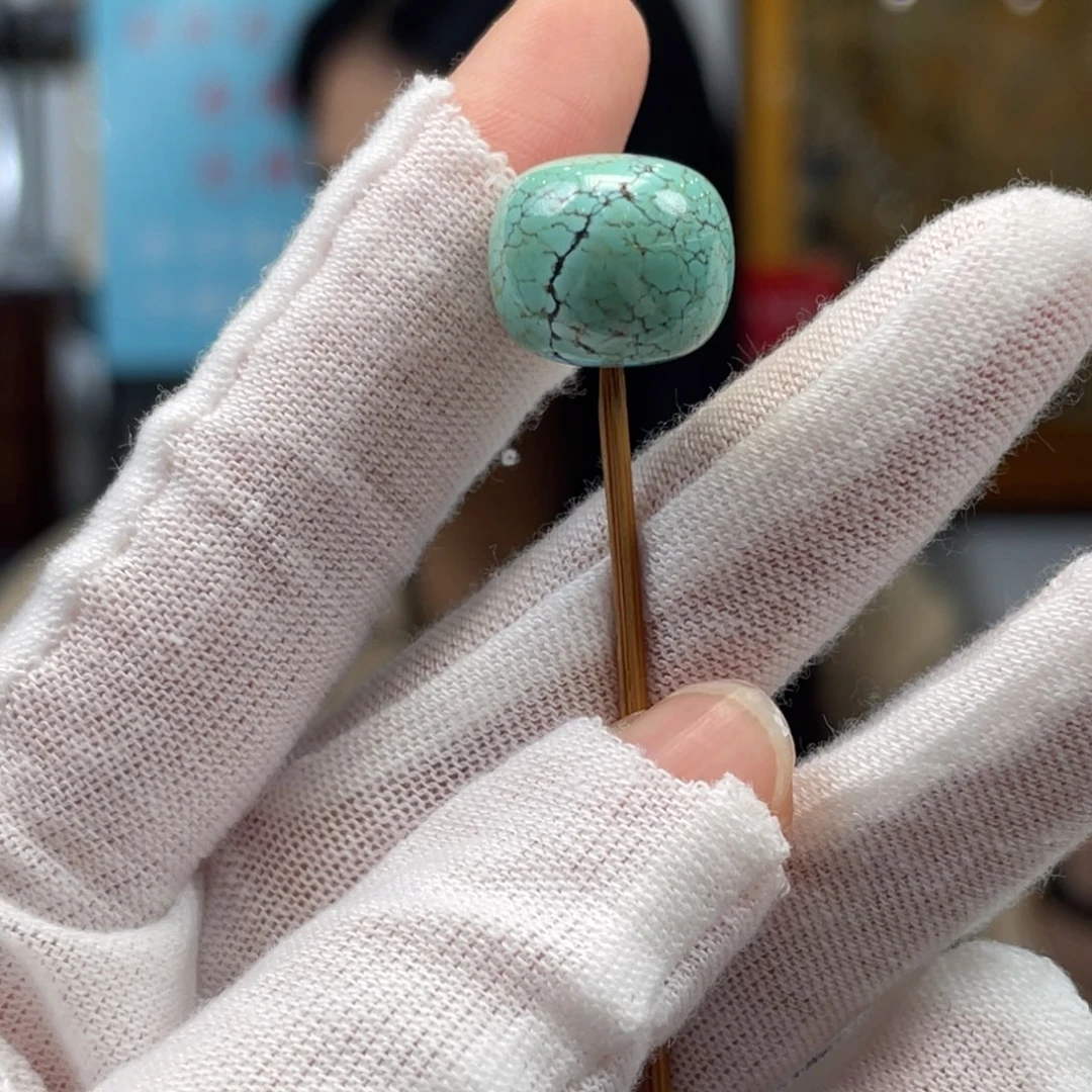 绿松石未镶嵌挂件