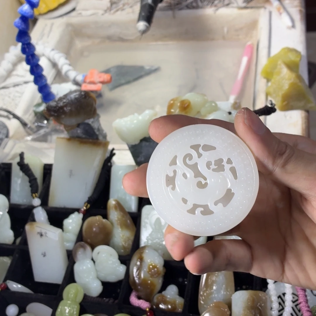 ℋ***࿐和田玉未镶嵌颈饰