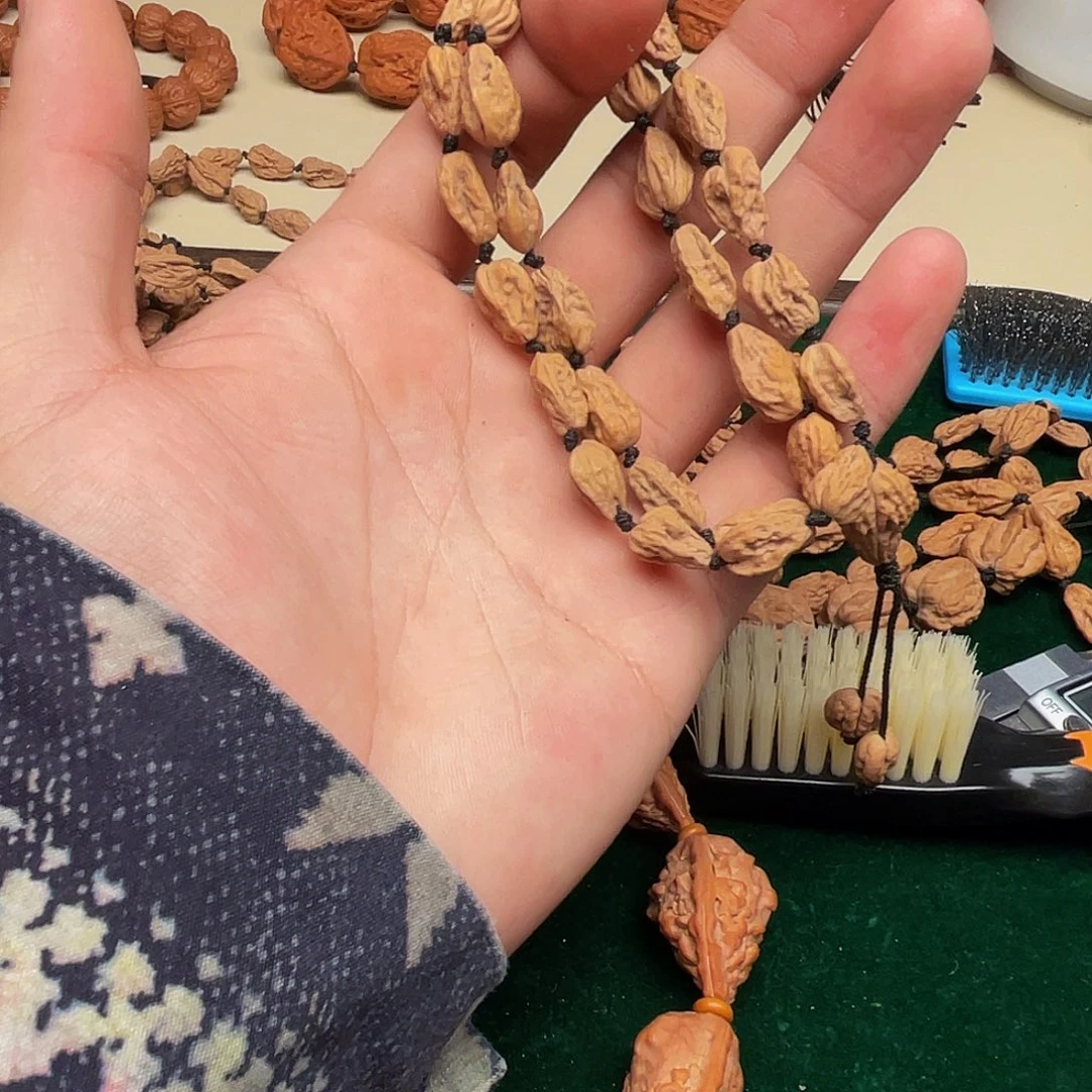 虹***司文玩核桃吊坠异性