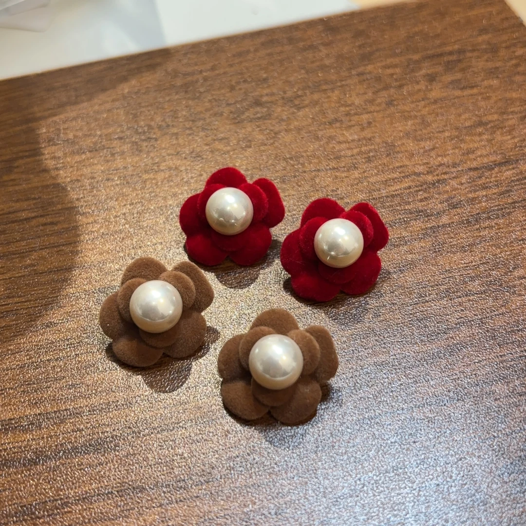 铜合金耳饰 设计款珠珠小花耳钉R912