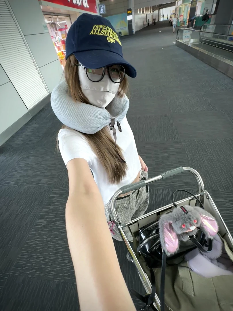 2025夏季新款美式气质短款白色短袖t恤酷飒阔腿豹纹裤子两件套