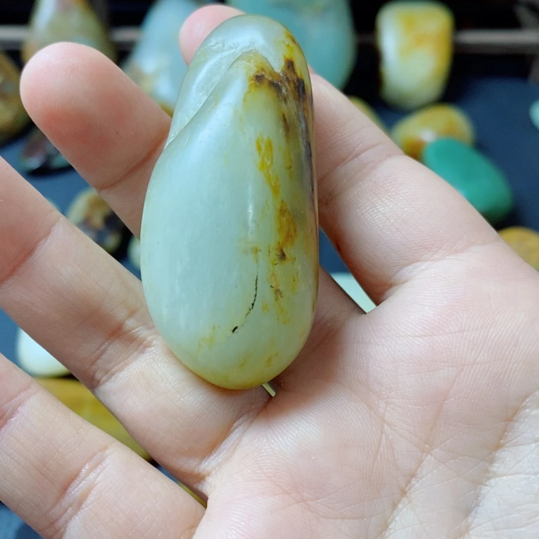 未镶嵌和田玉（糖玉）珠宝奇石