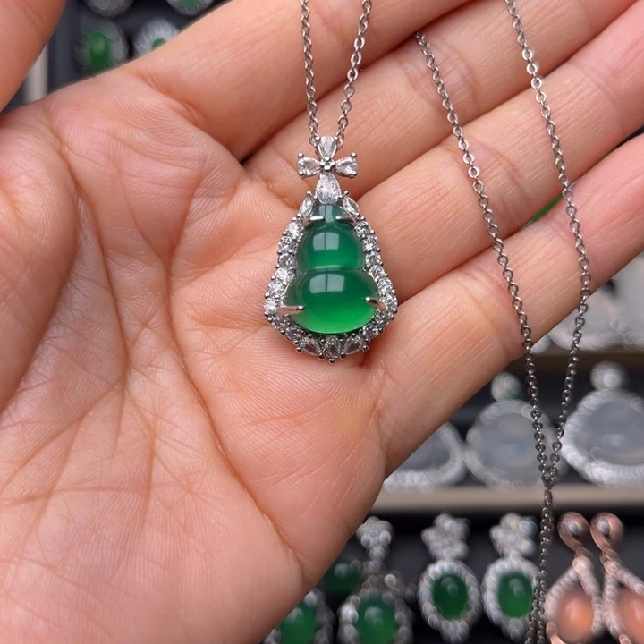 玛瑙/玉髓合金颈饰