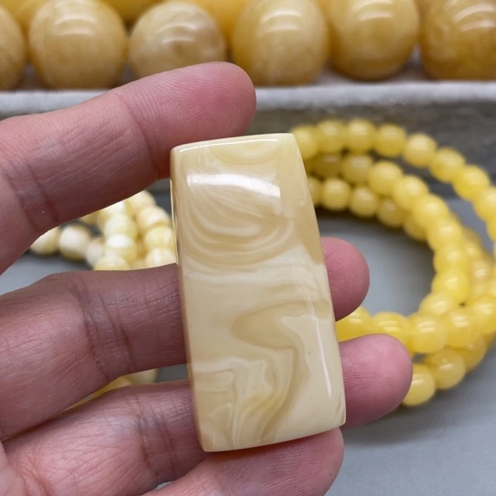 琥珀未镶嵌裸石蜜蜡