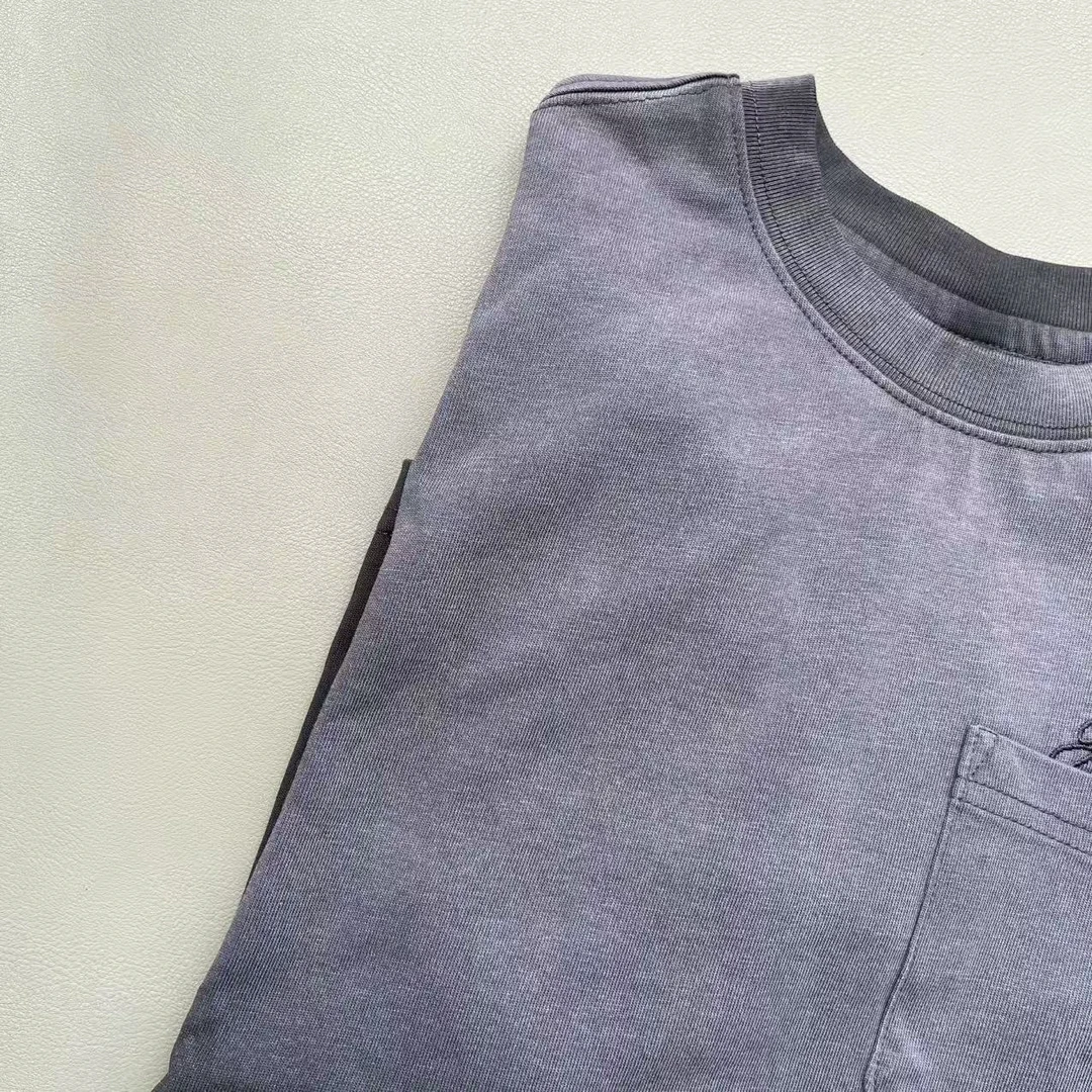 2-961-夏季儿童灰紫拼色单口袋字母刺绣T恤J（19026）