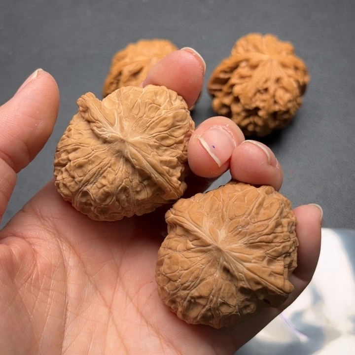 形***彭桃核吊坠南瓜墩47