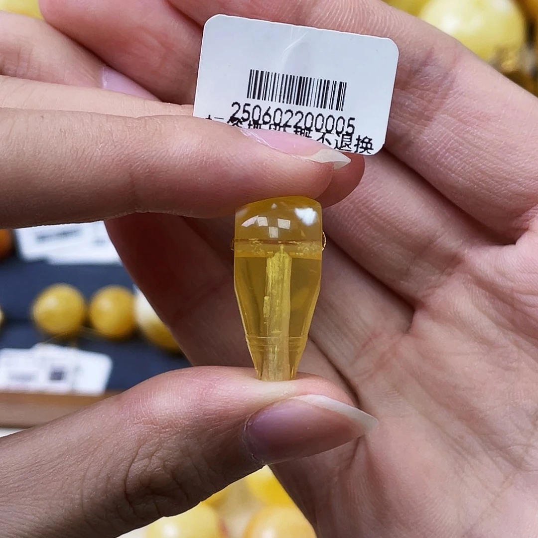 蜜蜡未镶嵌珠宝奇石王**@11.2*24*10.7黄白三通瑕