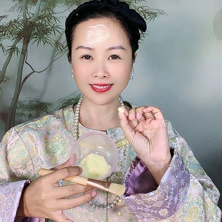 面膜贴100片+调膜碗刷1+生物酶30粒+小红霉1