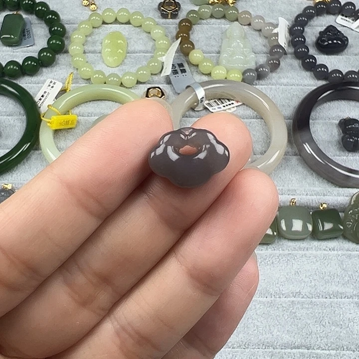 和田玉未镶嵌珠宝半成品