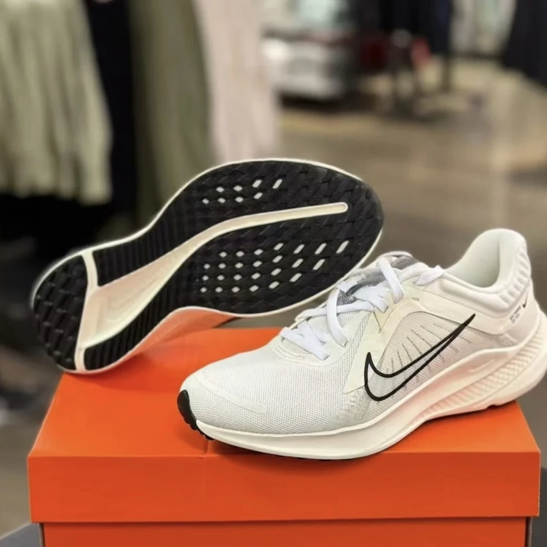 Nike Quest 5 潮流耐磨 低帮 休闲城市通勤跑步鞋 女款 白色