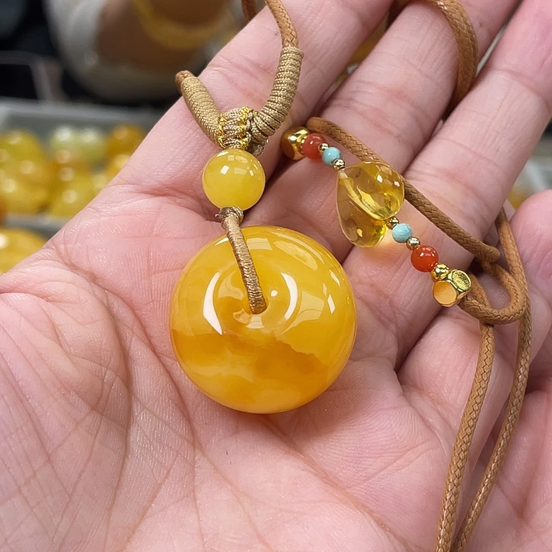 琥珀未镶嵌珠宝奇石h20