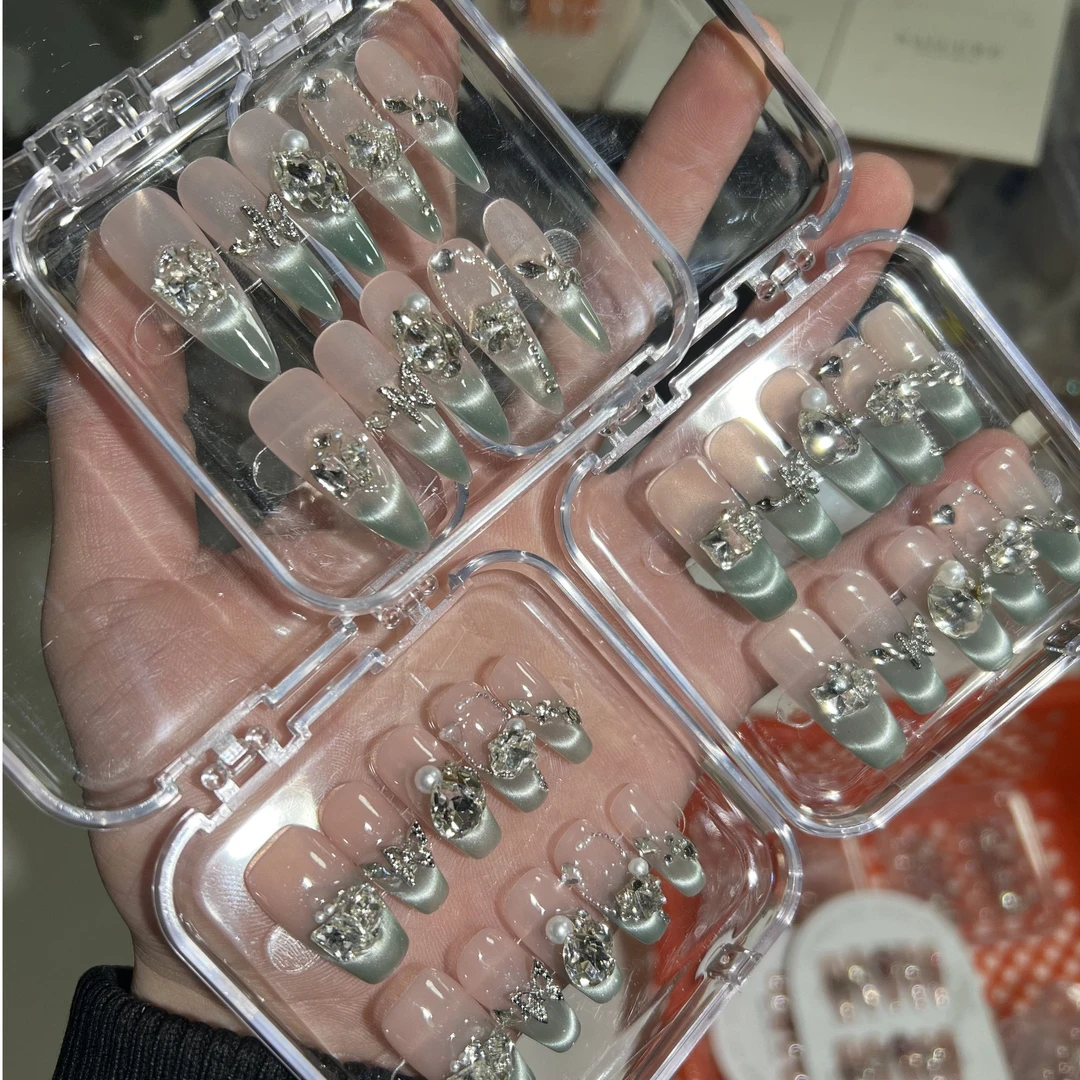 【绿洲世界】纯手工穿戴甲