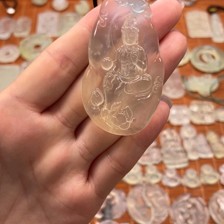 未镶嵌蛇纹石玉颈饰