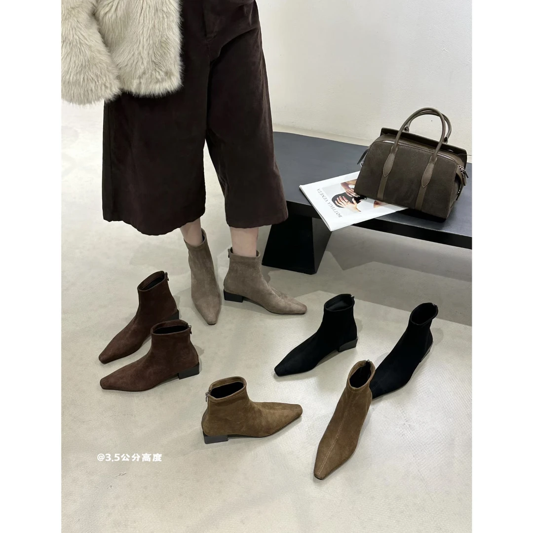 2025冬季新款粗跟方头时装靴子时尚百搭绒面弹力瘦瘦靴后拉链短靴