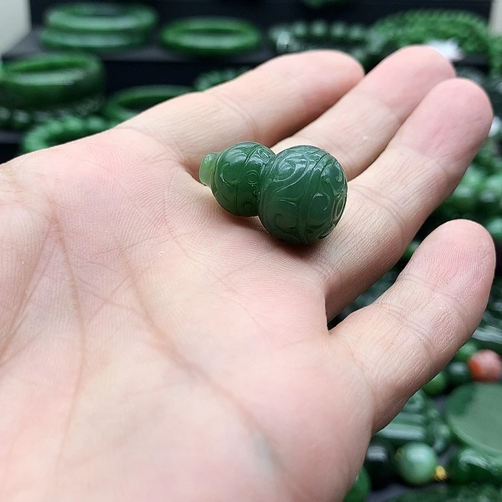 和田玉（碧玉）未镶嵌颈饰