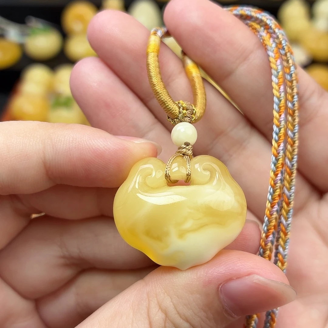 蜜蜡未镶嵌毛衣链蜜蜡