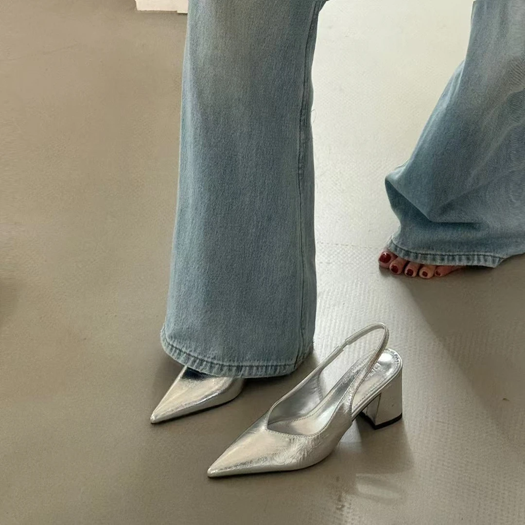 尖头高跟鞋银色包头凉鞋仙女风粗跟2025新品软皮好穿气质后空单鞋