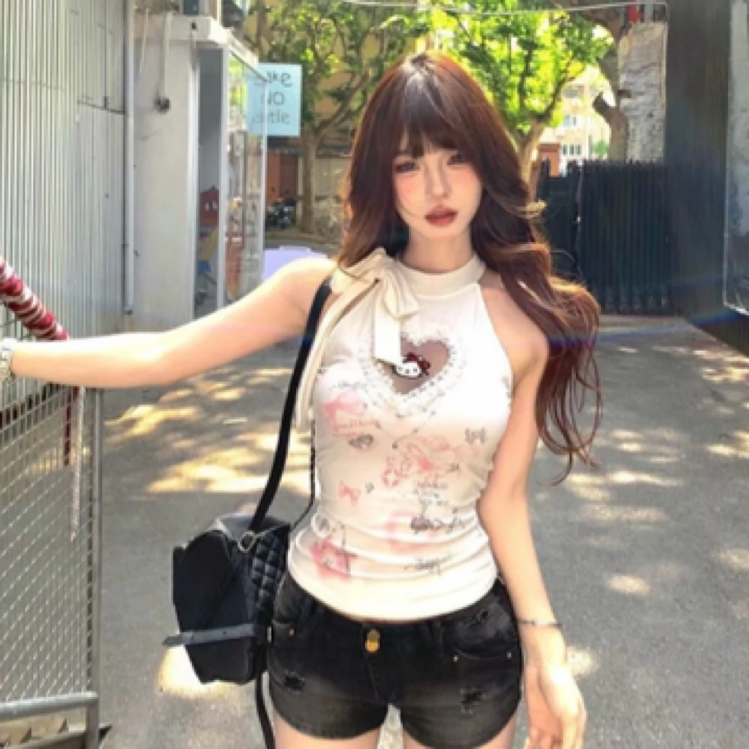 【爱心蕾丝kitty】带胸垫！爱心镂空挂脖女纯欲风甜辣妹绑带蝴蝶结