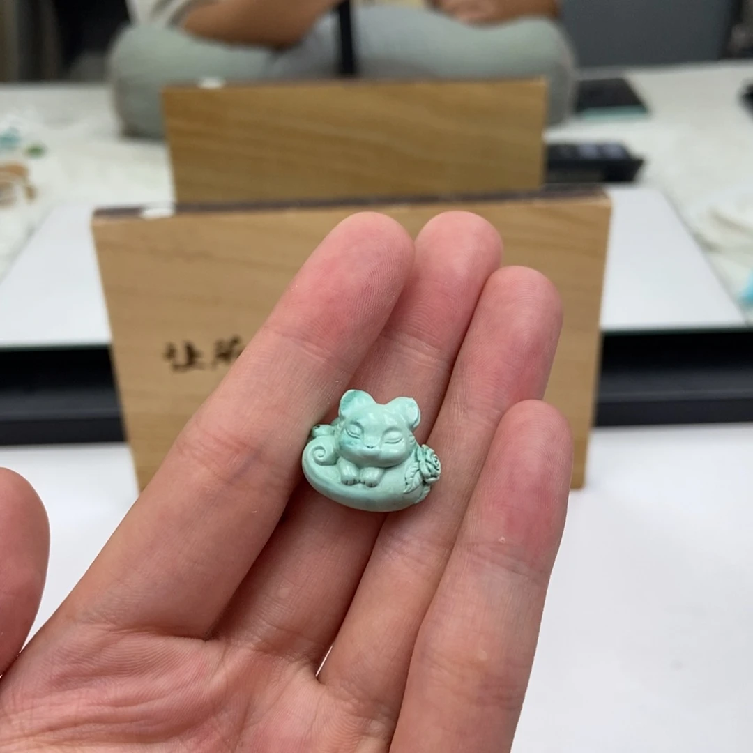 未镶嵌绿松石珠宝奇石