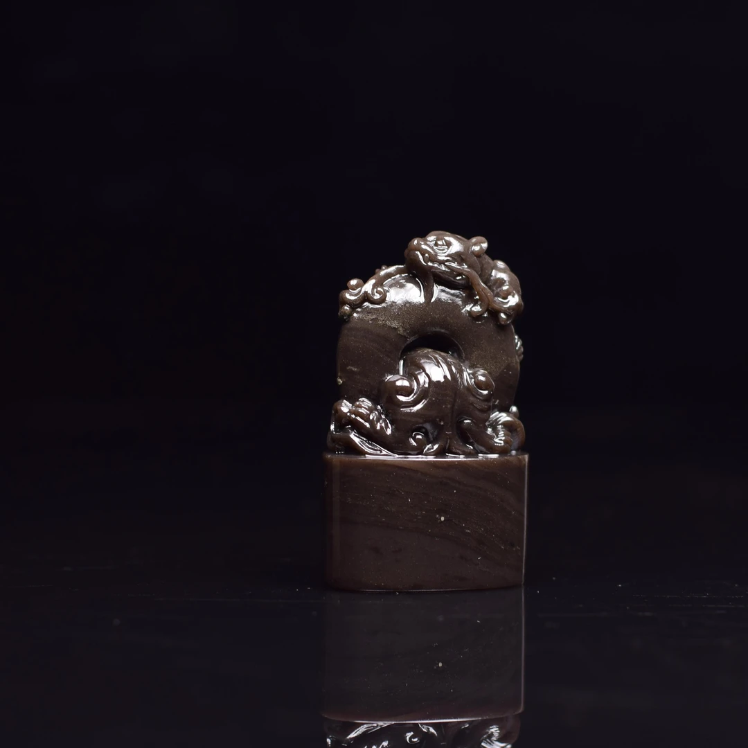 寿山坑头豆耿石螭虎钮印章24