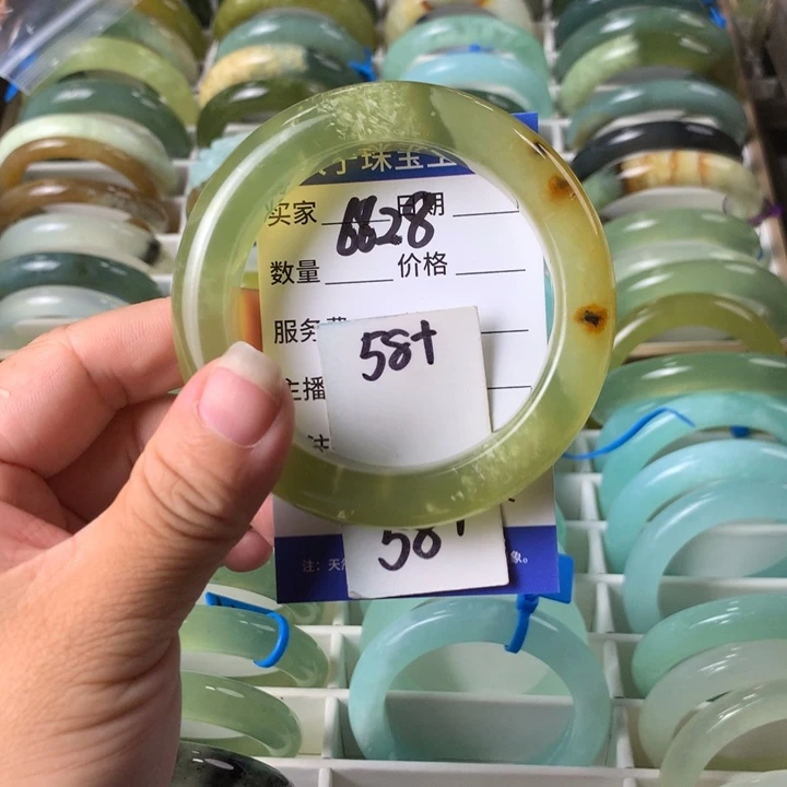 足银镀金镶嵌蛇纹石玉手镯6828