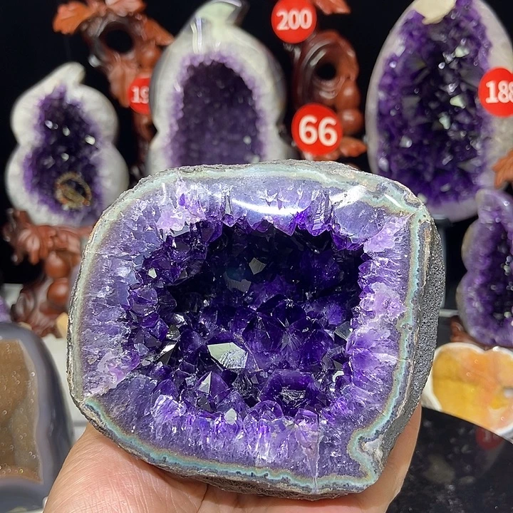 紫晶大型摆件（非配饰）未镶嵌