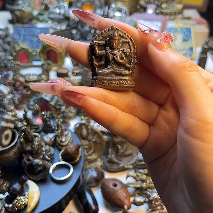 祥***哥泥塑闪价漏价一件