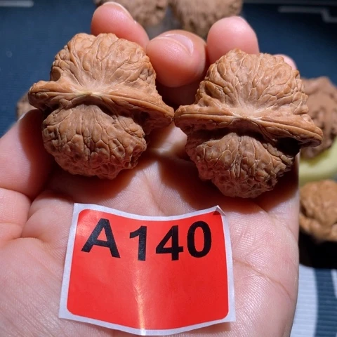 吊坠文玩核桃40血麒麟
