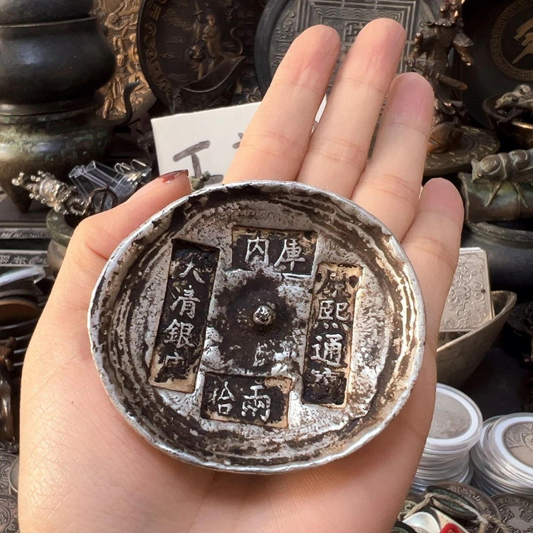 金属复古风格摆件