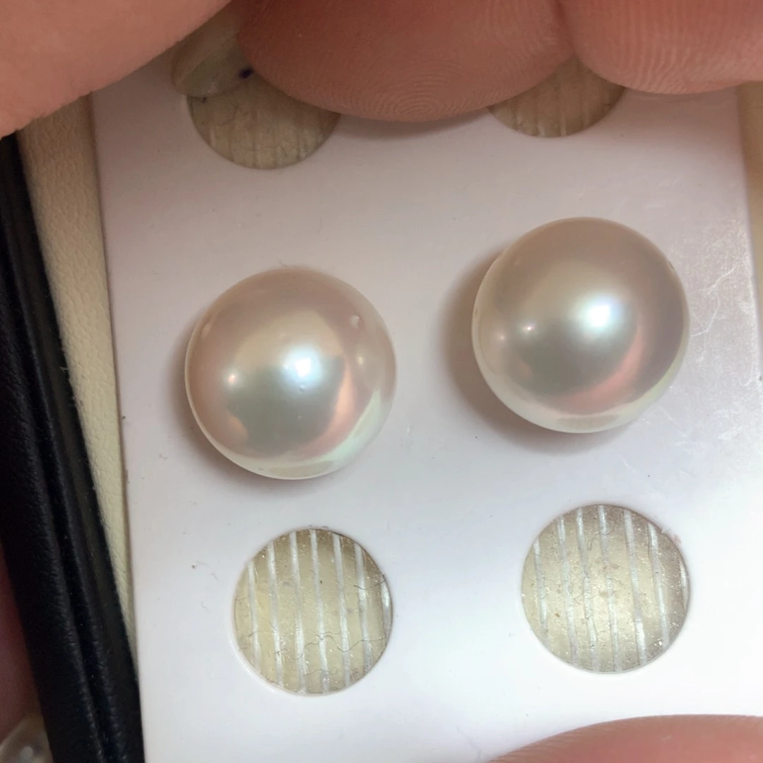 18K金镶嵌耳饰海水珍珠