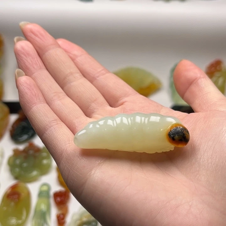 岫玉未镶嵌颈饰福利