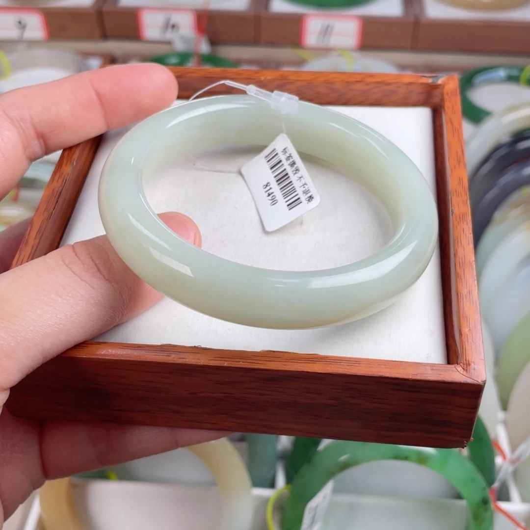 【闪购商品】和田玉手镯未镶嵌57.39