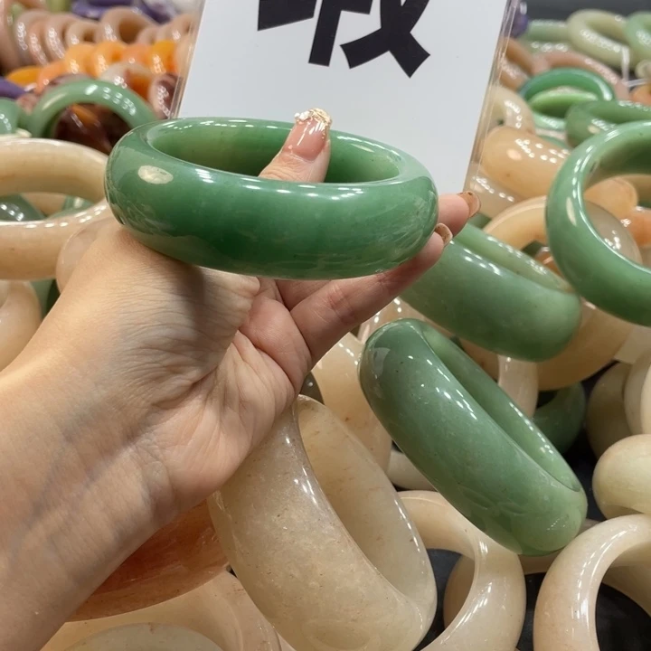 黑***妞石英质玉未镶嵌珠宝奇石60