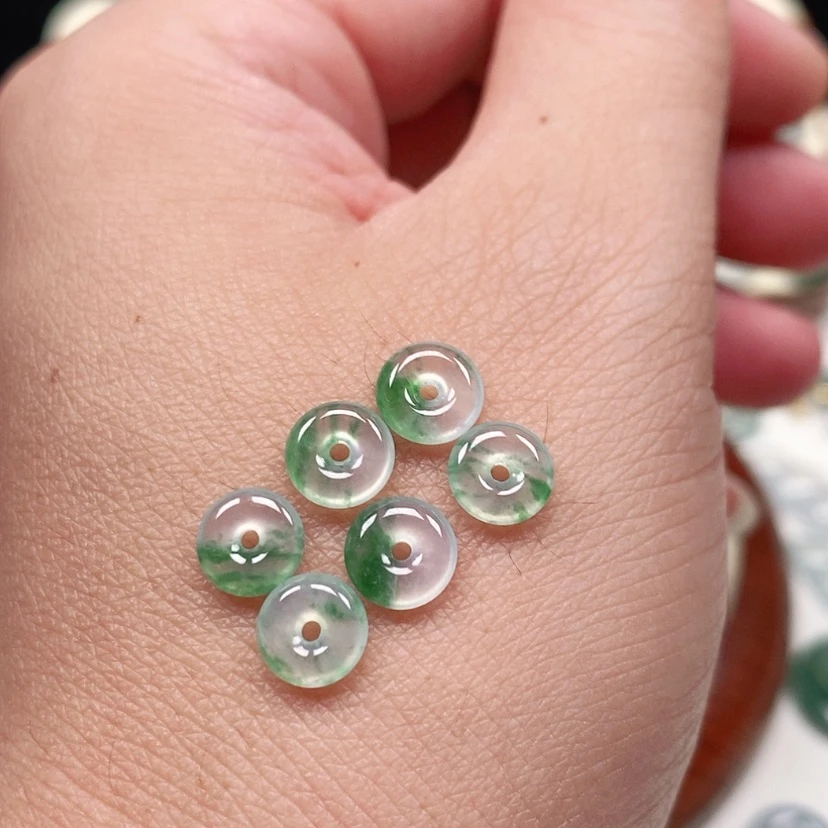 【闪购商品】翡翠未镶嵌吊坠(不含链)