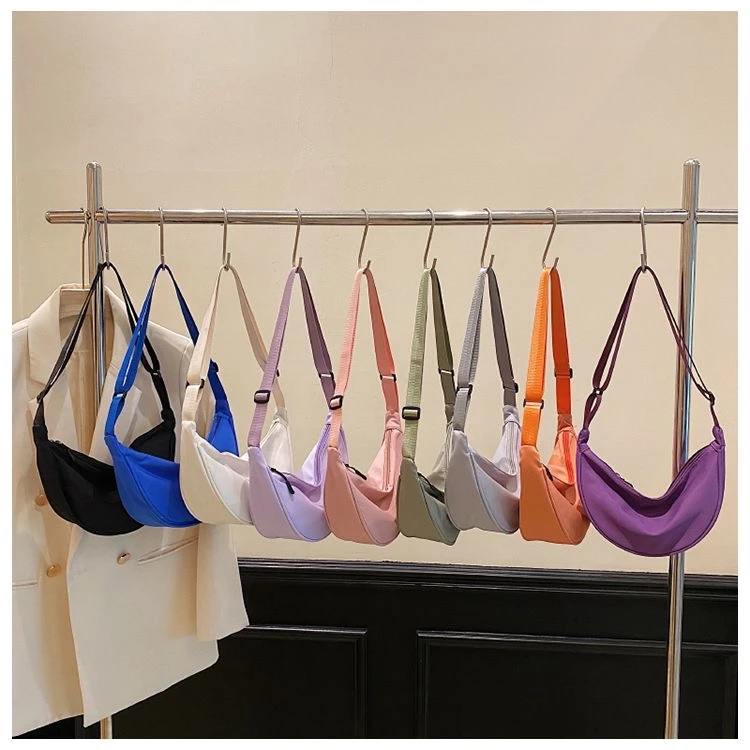 新款饺子包时尚尼龙斜挎包腋下包百搭轻便单肩网红小包包