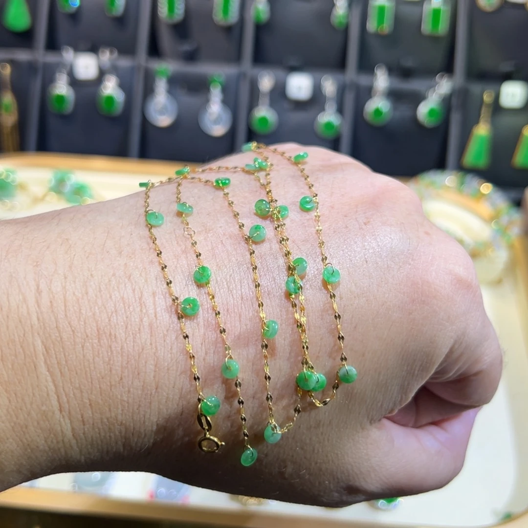 颈饰18K金镶嵌翡翠满天星50c m