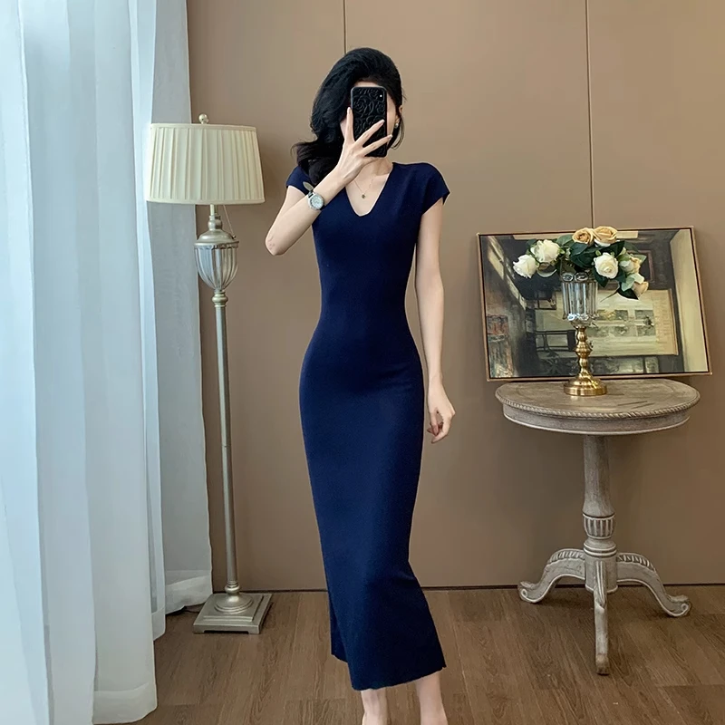 夏季薄款藏蓝色短袖针织裙修身连衣裙法式气质高级感v领包臀长裙