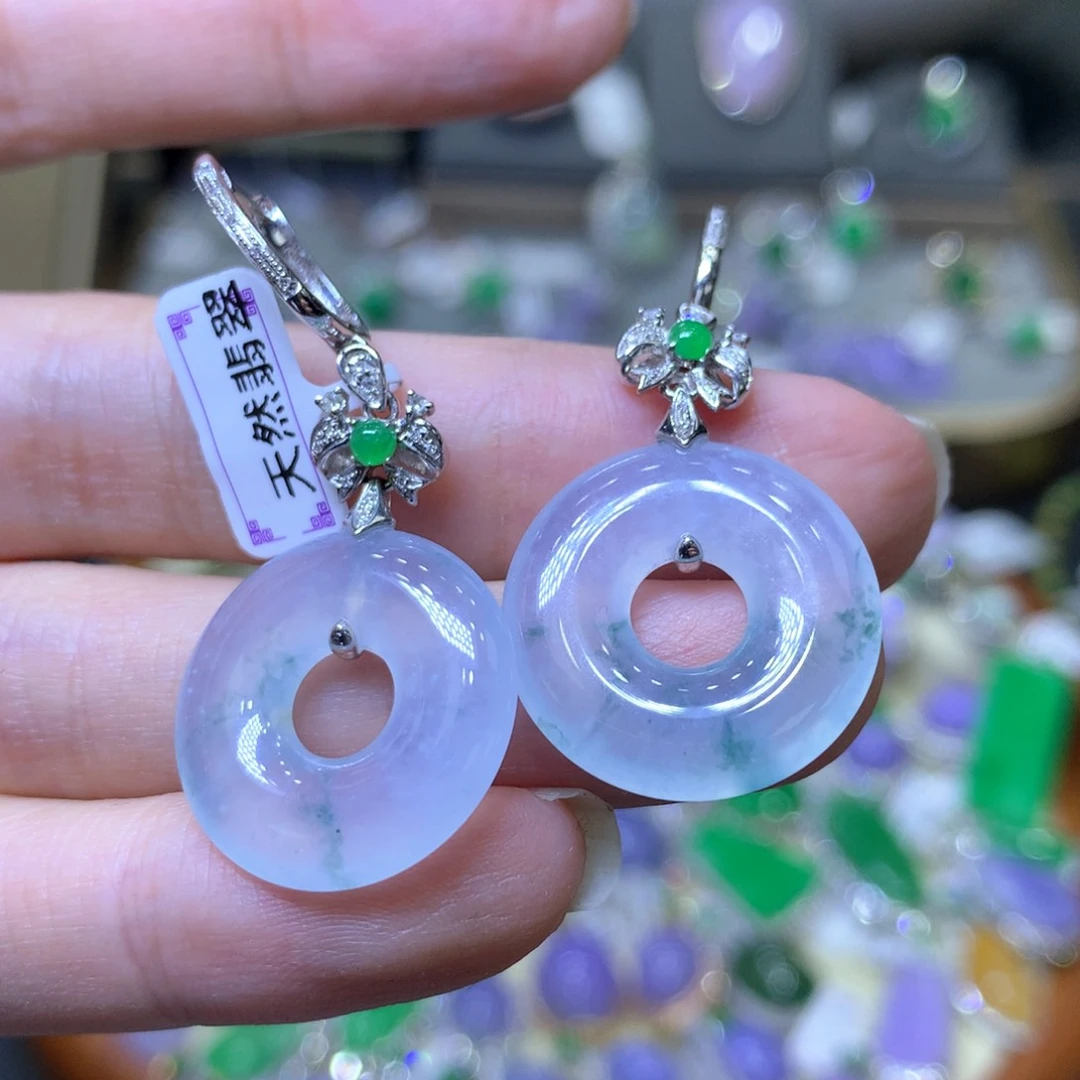 【闪购商品】翡翠颈饰18K金镶嵌翡翠吊坠项链