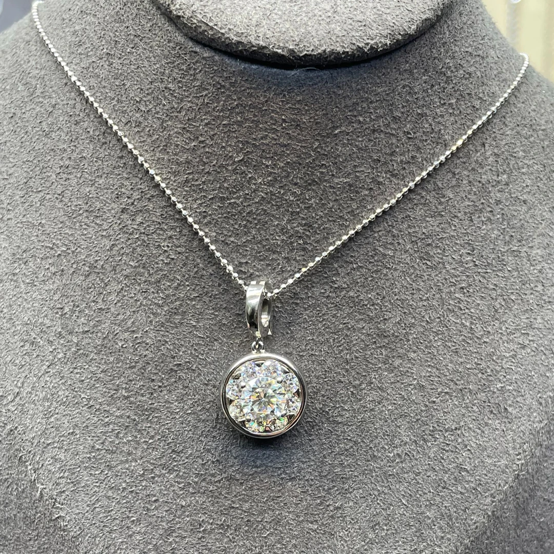 高奢钻饰  万能扣繁花项链1.0CT