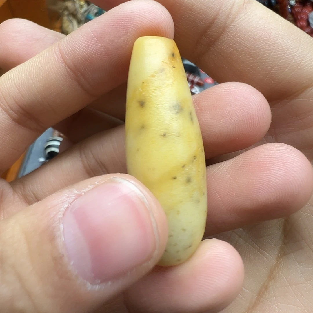辉***子玛瑙/玉髓未镶嵌珠宝半成品