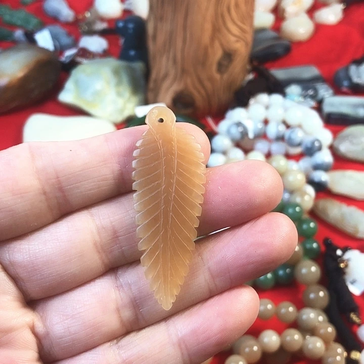 和田玉（糖玉）未镶嵌挂件