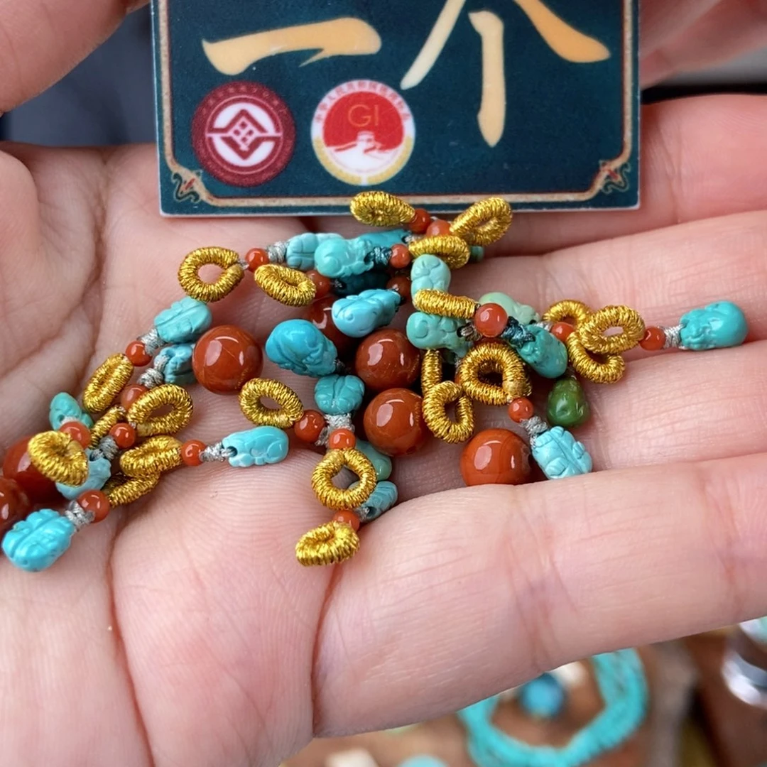南红玛瑙未镶嵌珠宝奇石