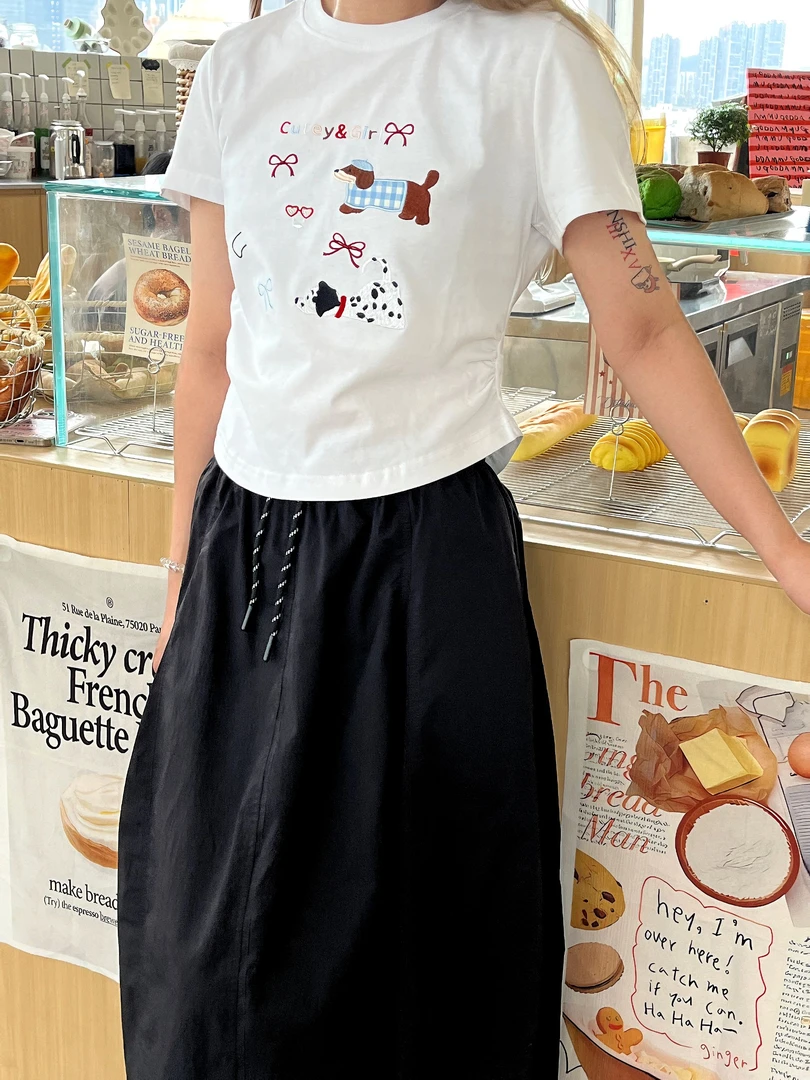 【达人专属】韩系刺绣蝴蝶结小狗辣妹正肩T恤圆领褶皱收腰显瘦夏季