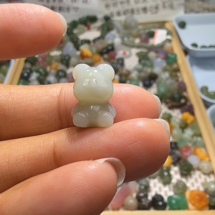 和田玉未镶嵌珠宝半成品