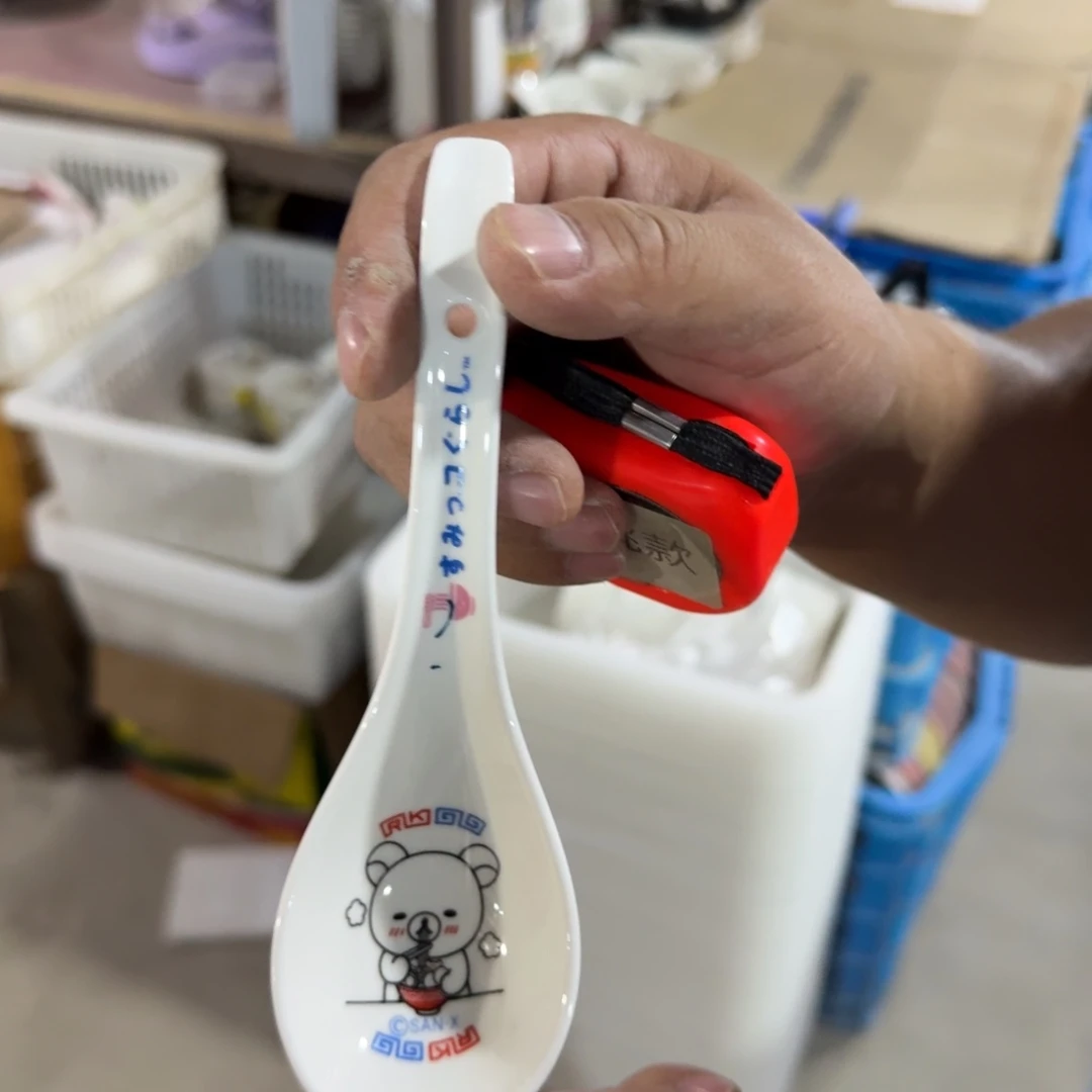 瓷片仓库直播瑕疵处理