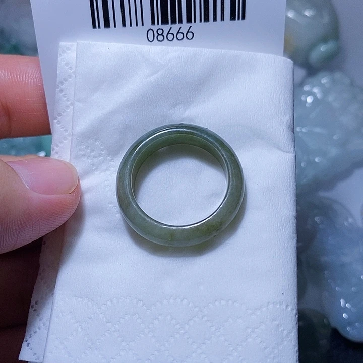 翡翠未镶嵌颈饰天光墟翡翠市场现金代购