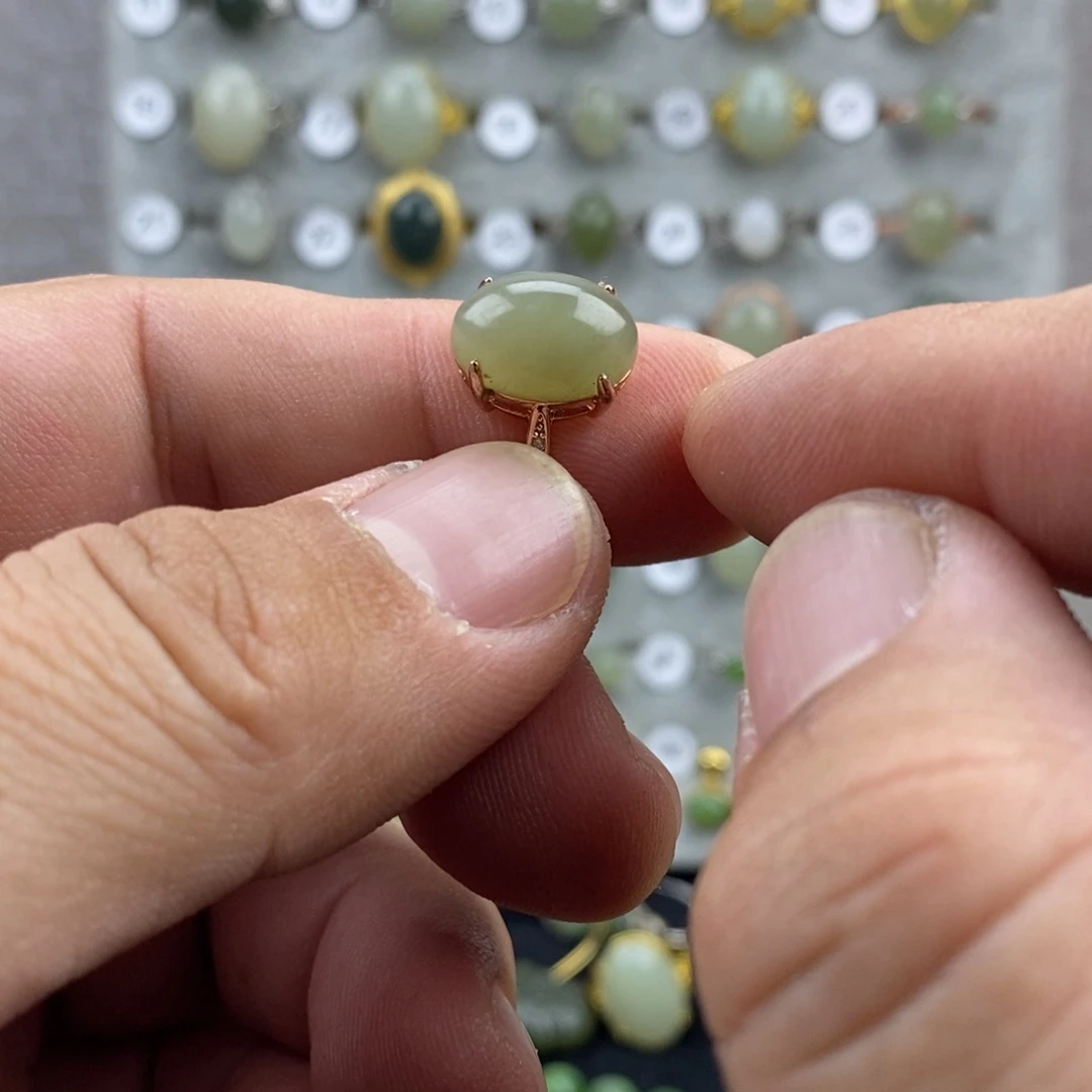 和田玉（青白玉）未镶嵌戒指