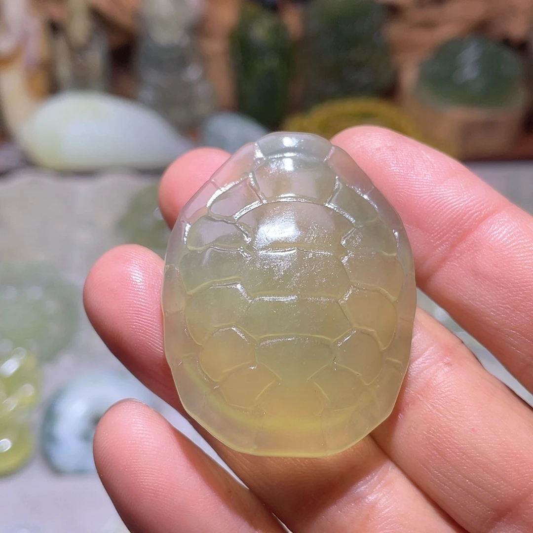 未镶嵌蛇纹石玉珠宝奇石