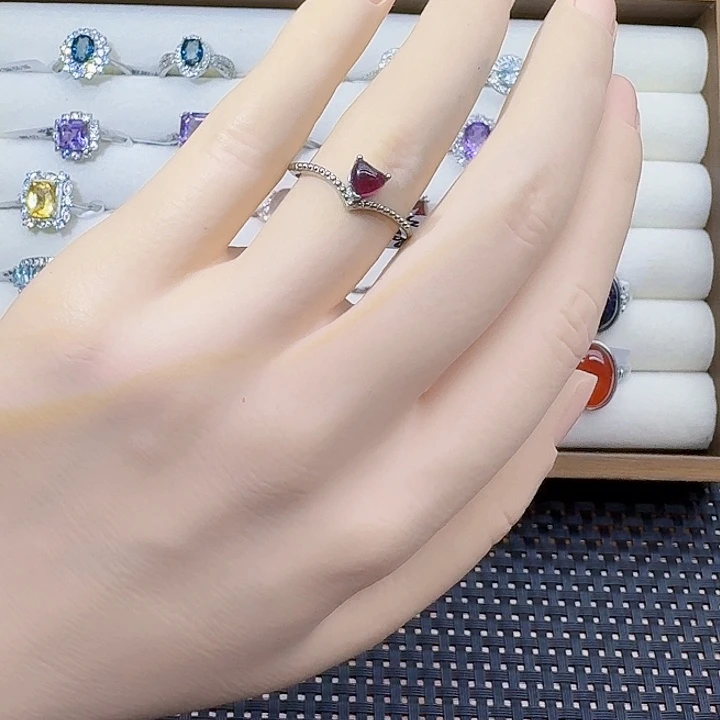 银S925镶嵌戒指石榴石